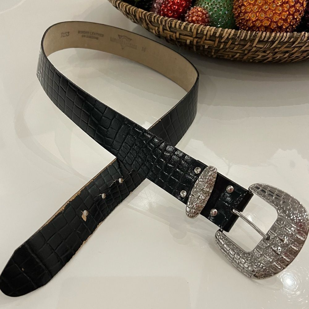Rad Vintage 1990s Embossed Black Leather Southwestern Silver Buckle Belt
